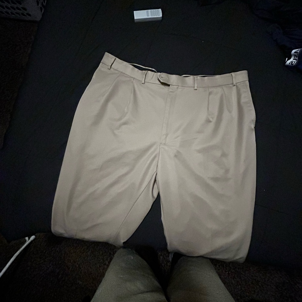 forgot to try on when i bought it, just wanna get rid of it